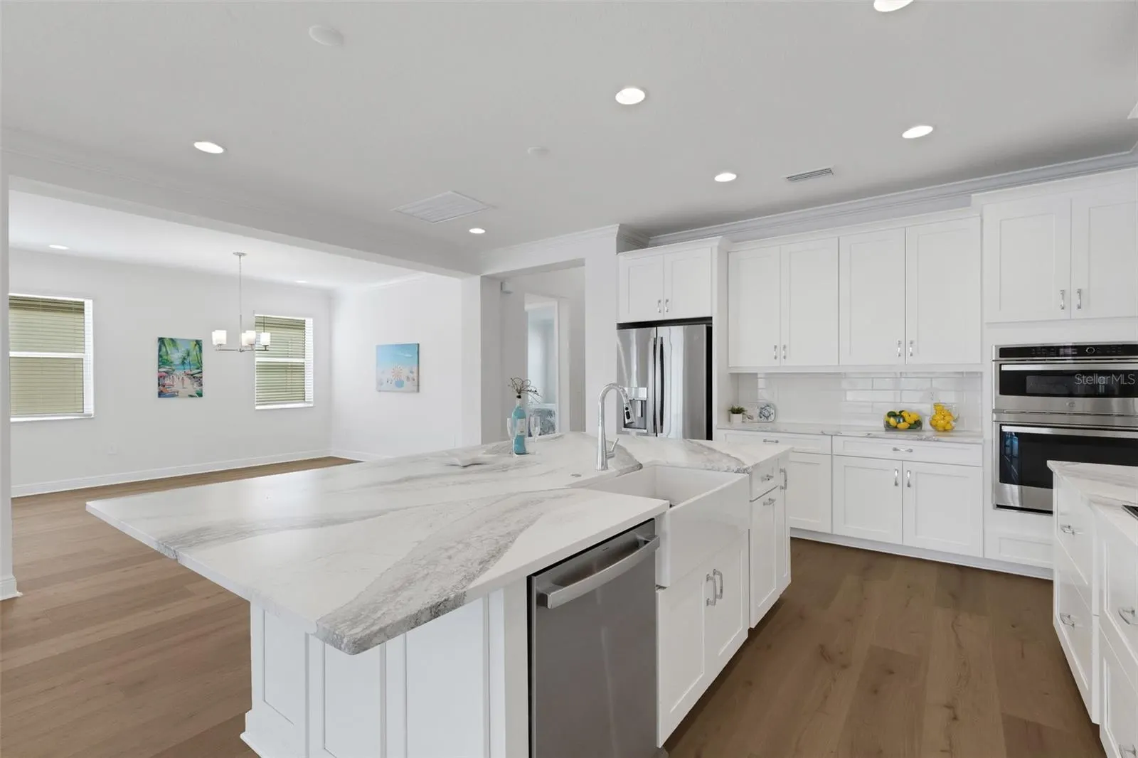 1669 LUGANO CIR