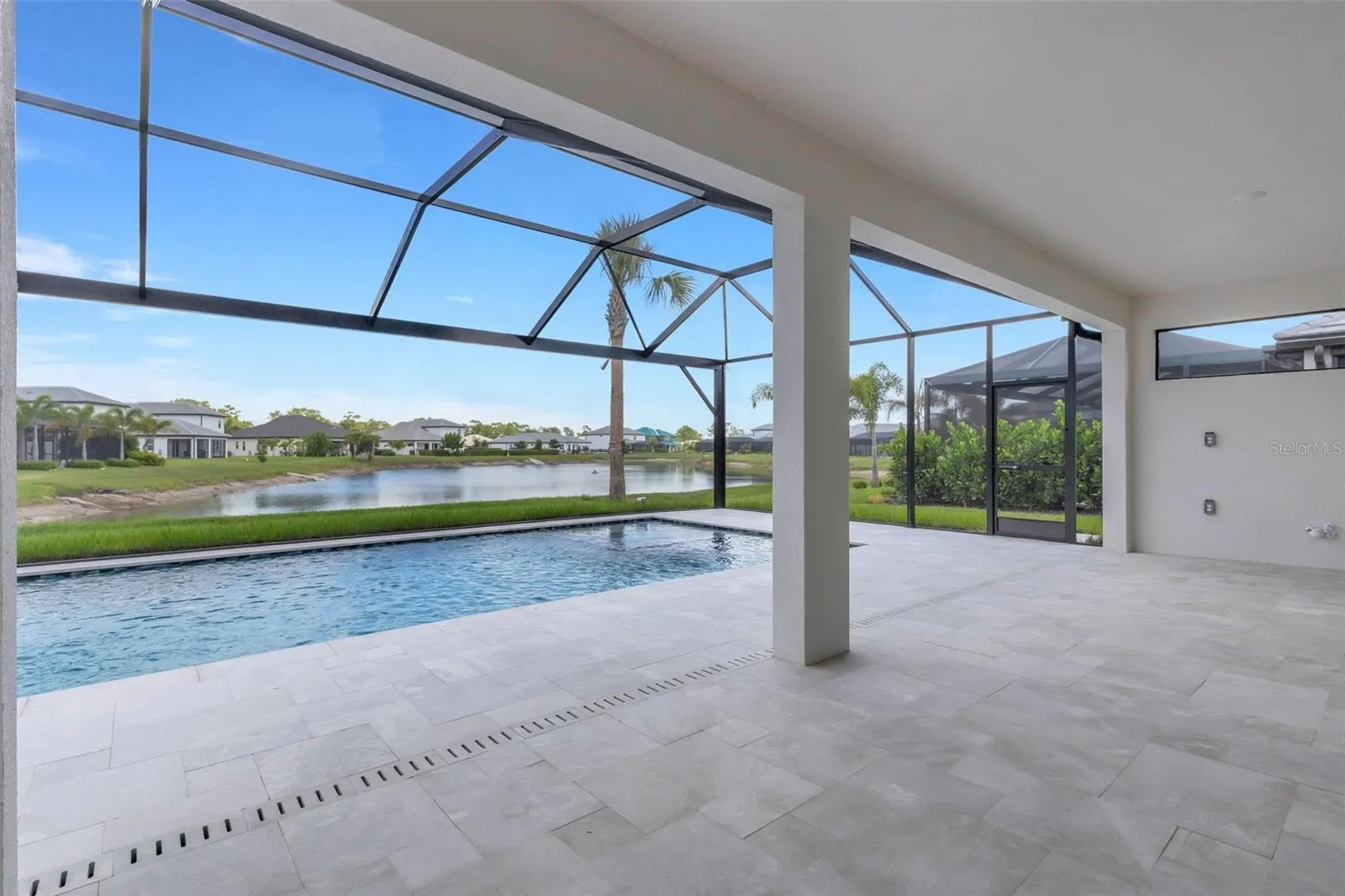 1669 LUGANO CIR