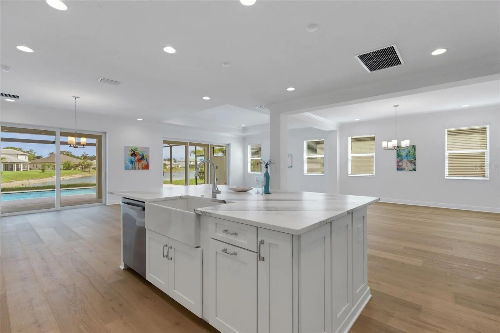 1669 LUGANO CIR