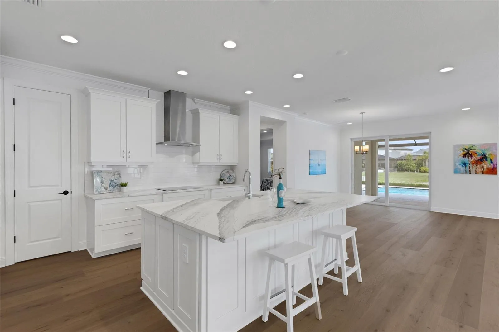 1669 LUGANO CIR