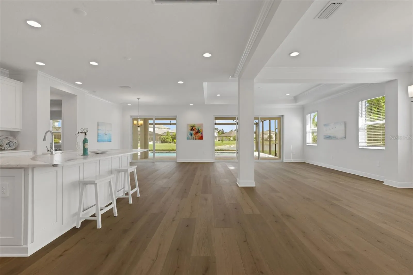 1669 LUGANO CIR