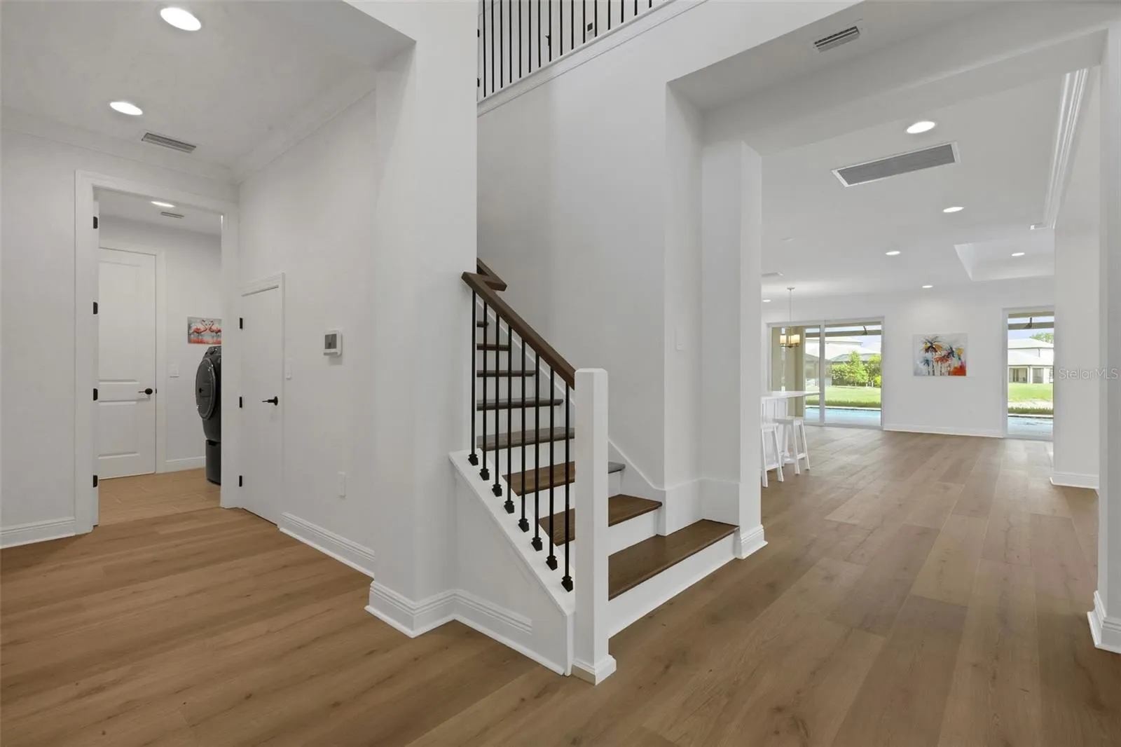 1669 LUGANO CIR