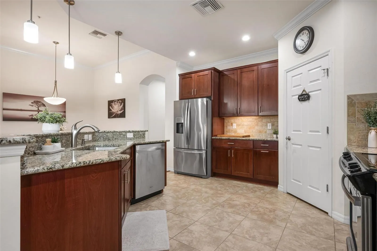 137 BELLA VISTA TER #33C #33C