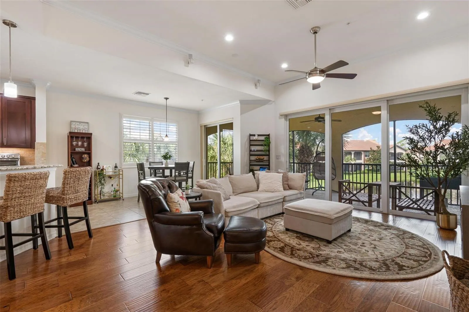 137 BELLA VISTA TER #33C #33C