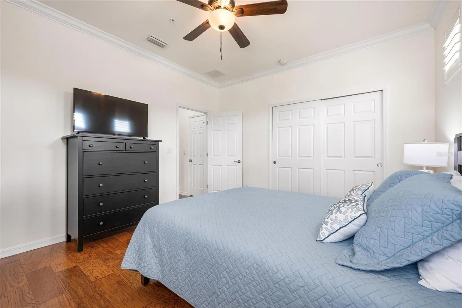 137 BELLA VISTA TER #33C #33C