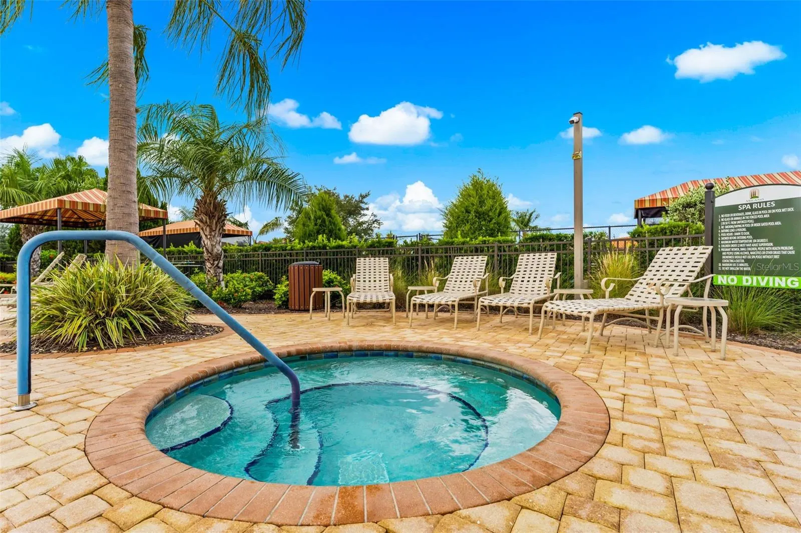 208 CAPRIANA CT
