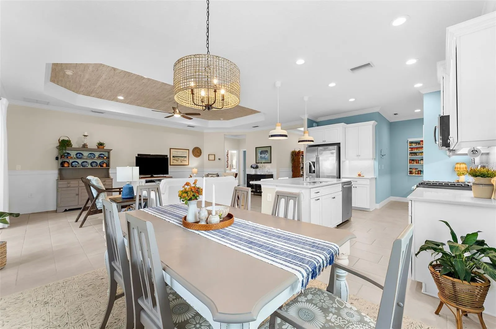 208 CAPRIANA CT