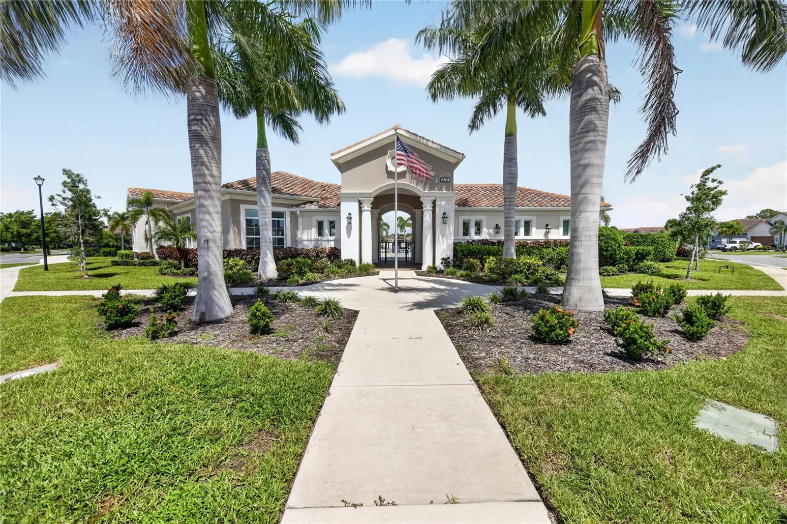257 DAYLILY BLVD