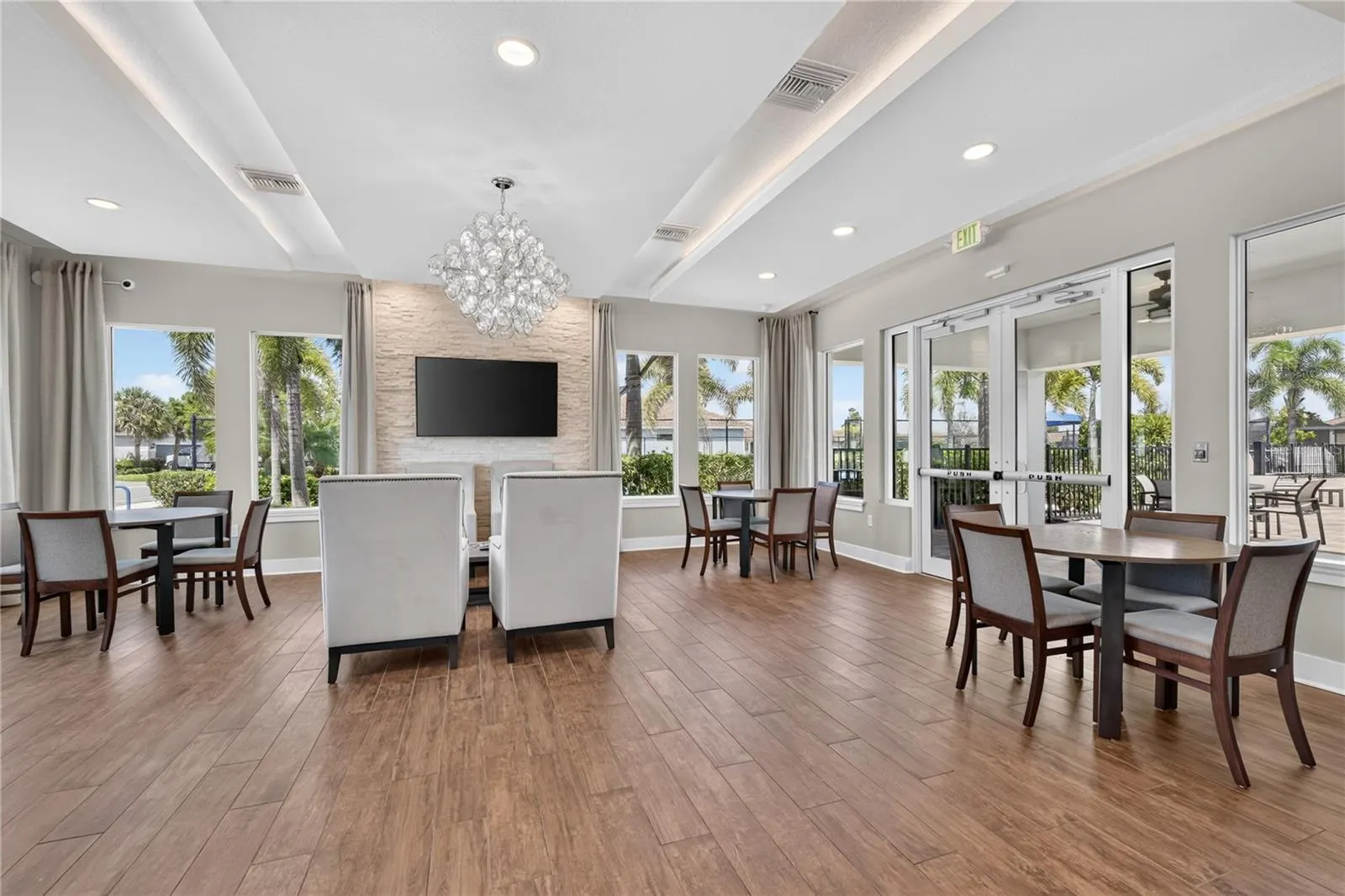 257 DAYLILY BLVD