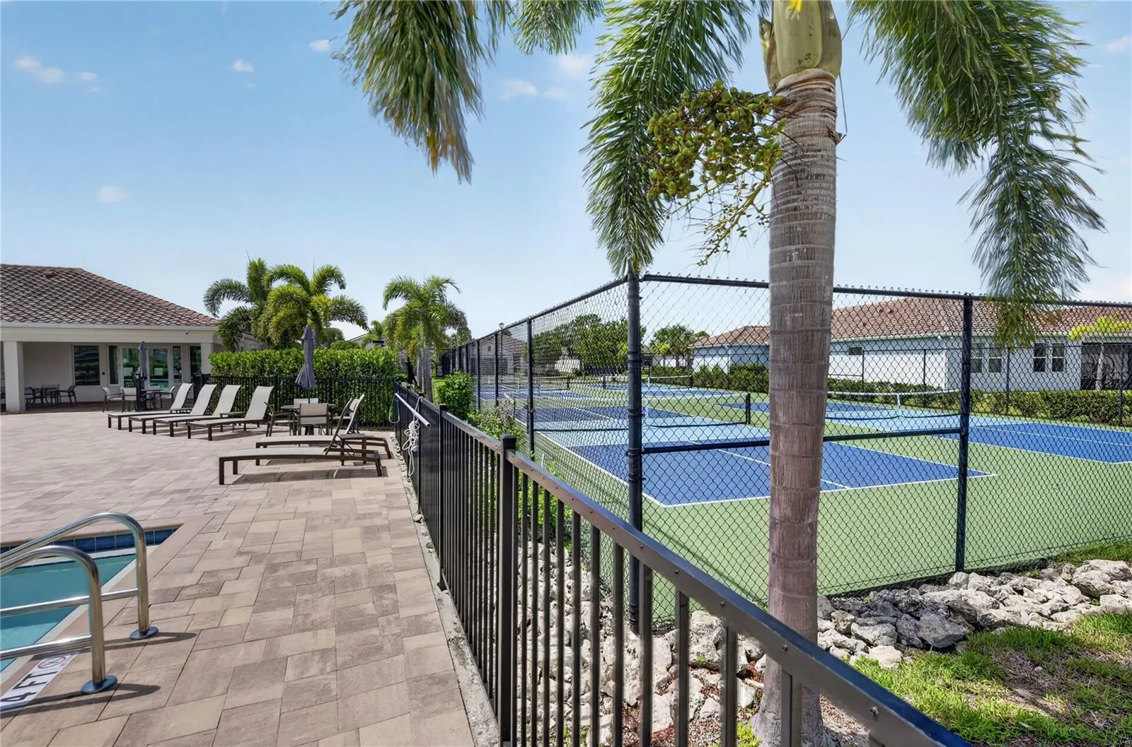 257 DAYLILY BLVD