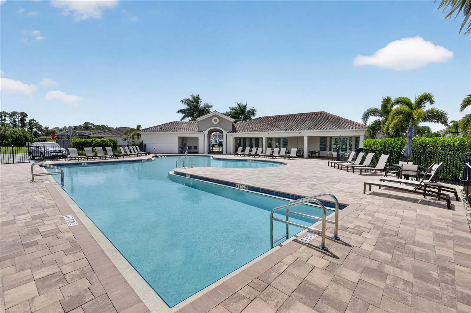 257 DAYLILY BLVD