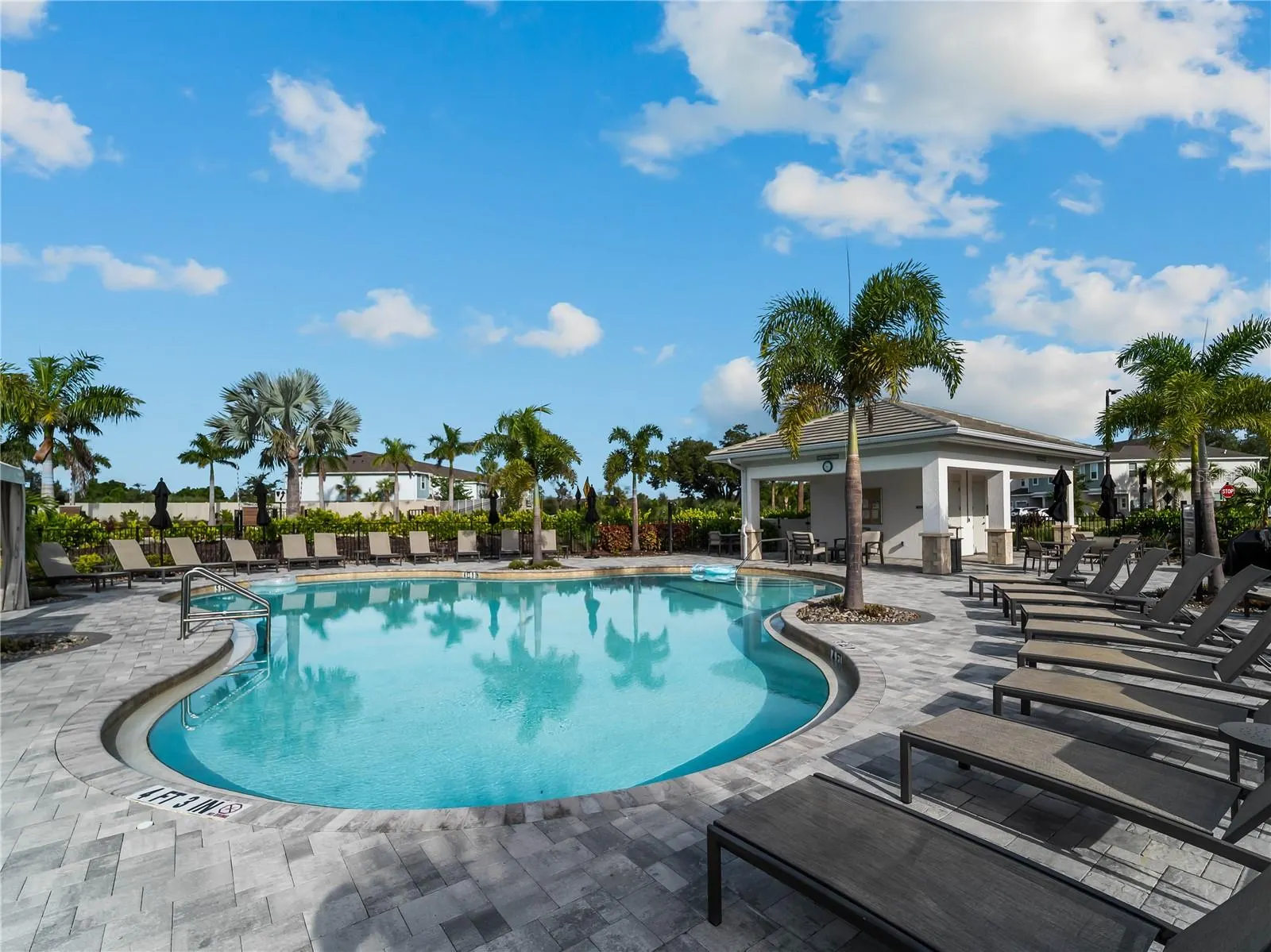 5901 BISCOTTI ST