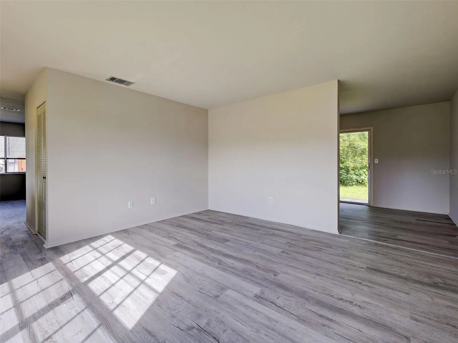 2635 SHENANDOAH ST