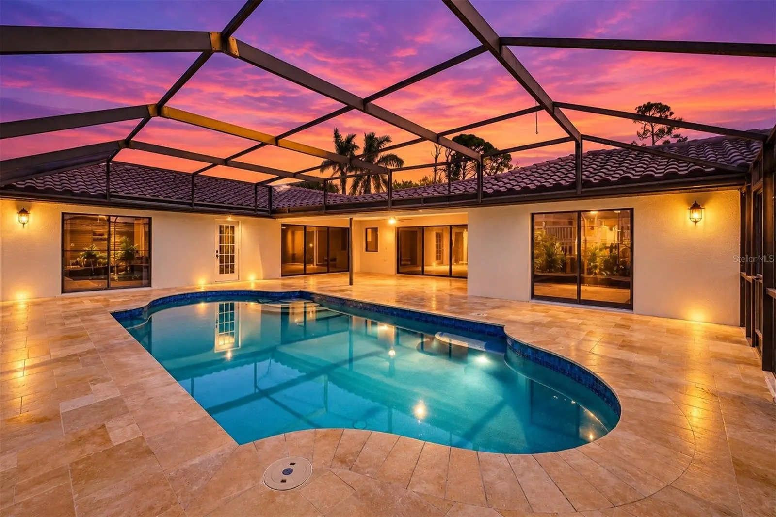 620 HIBISCUS DR