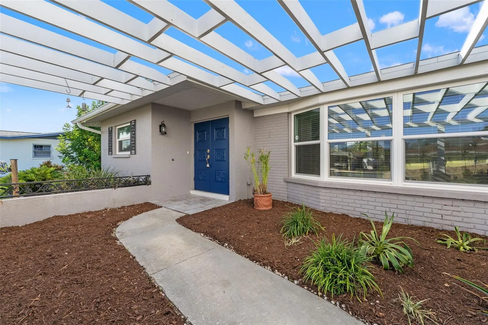 512 GLEN OAK RD
