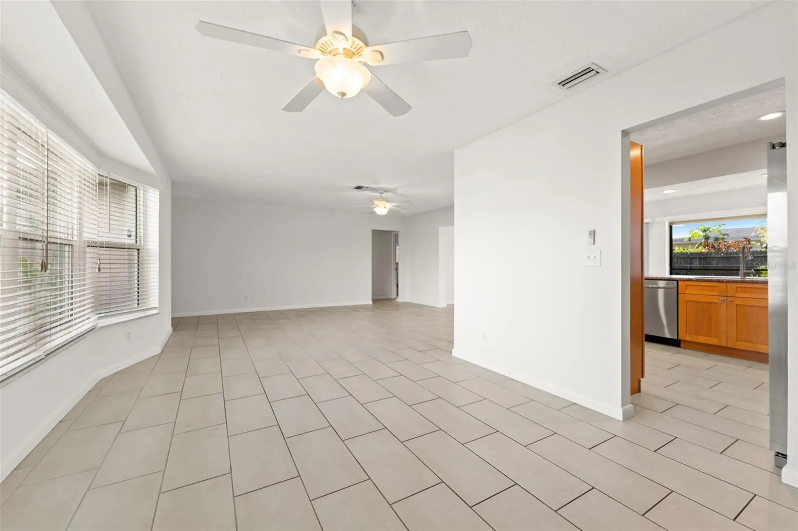 512 GLEN OAK RD