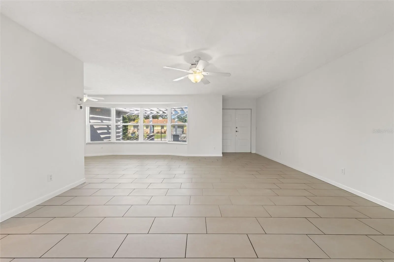 512 GLEN OAK RD
