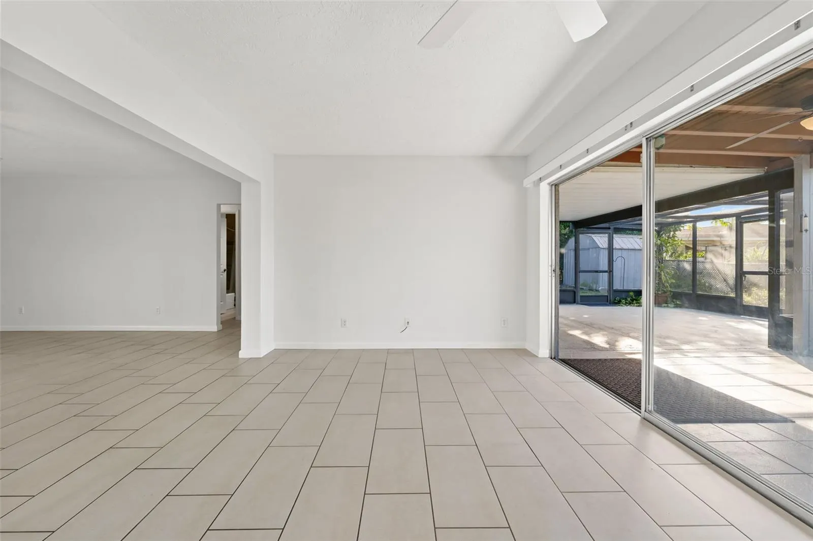 512 GLEN OAK RD