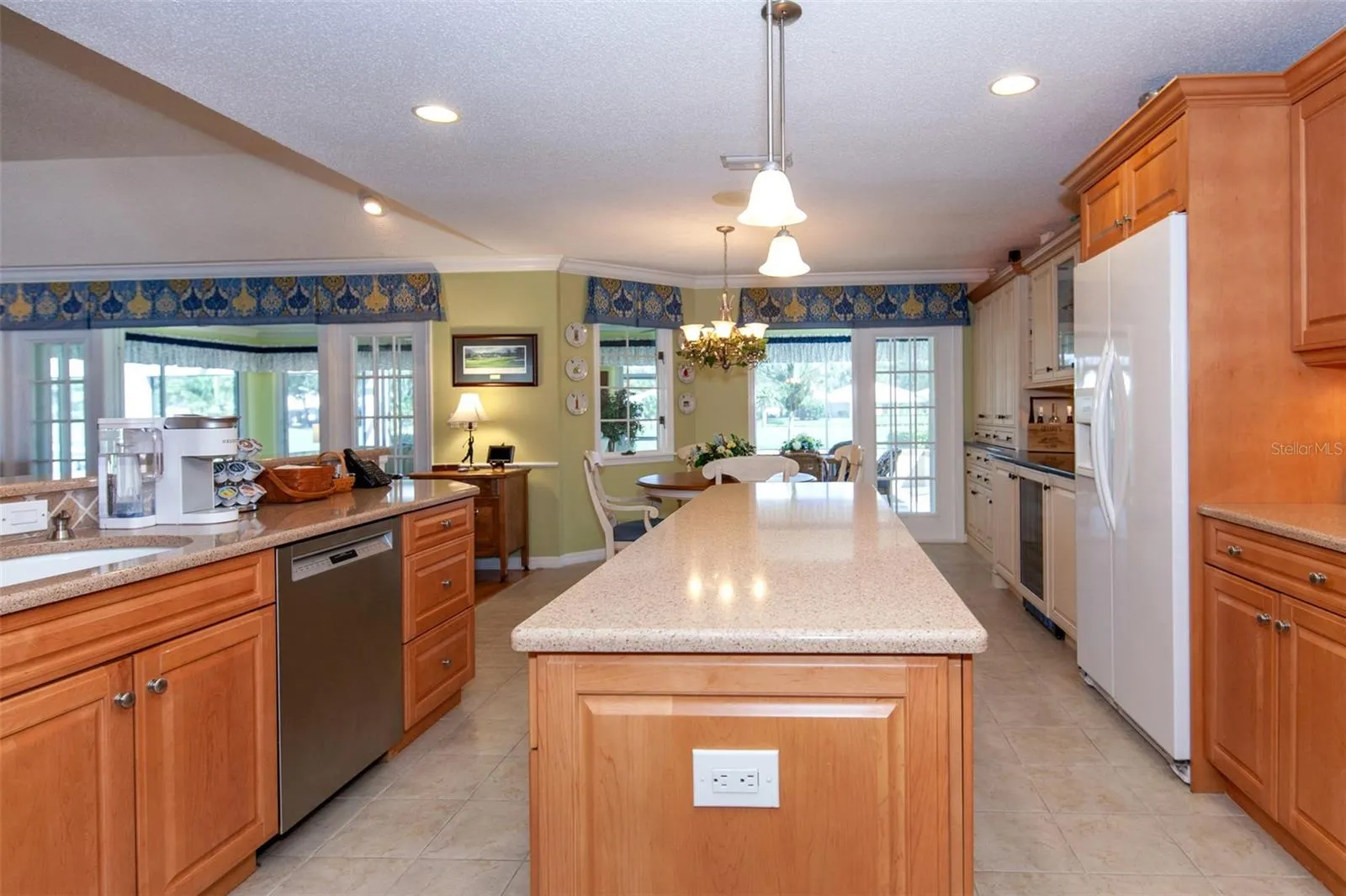 810 CARNOUSTIE DR