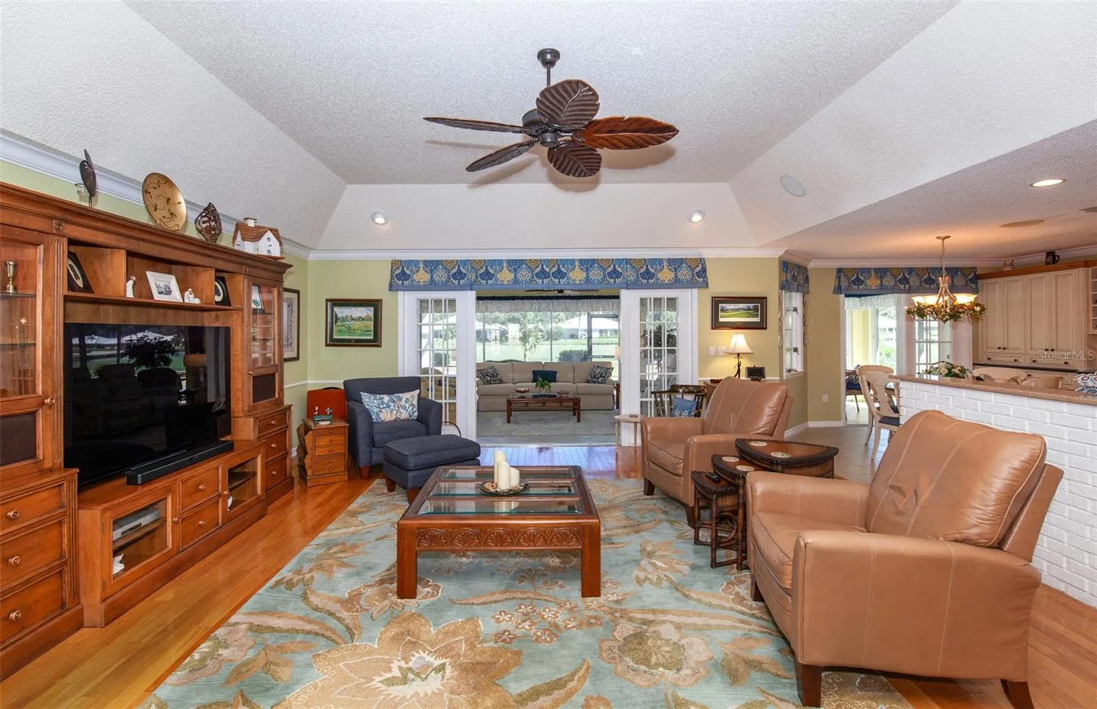 810 CARNOUSTIE DR