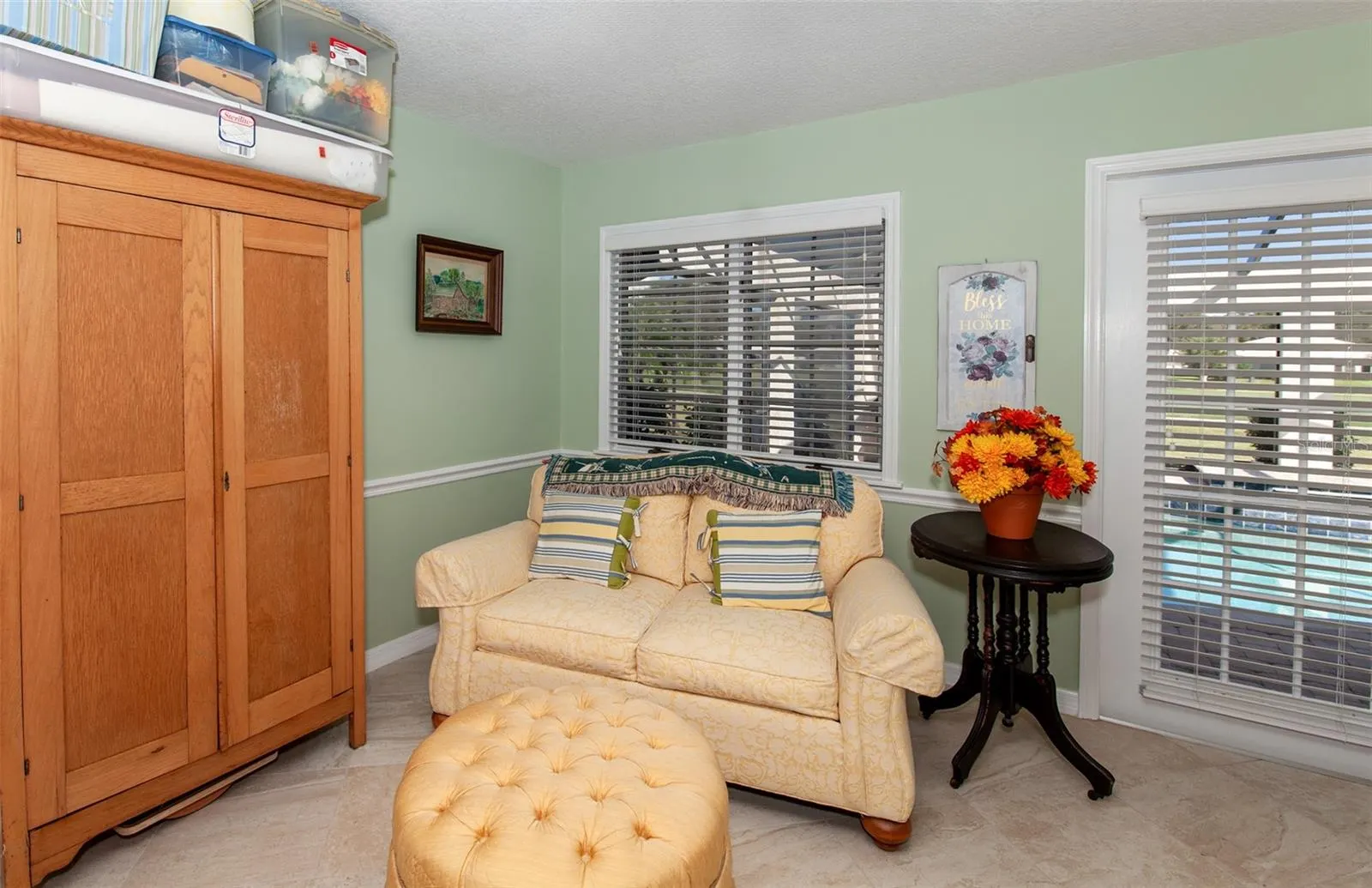810 CARNOUSTIE DR