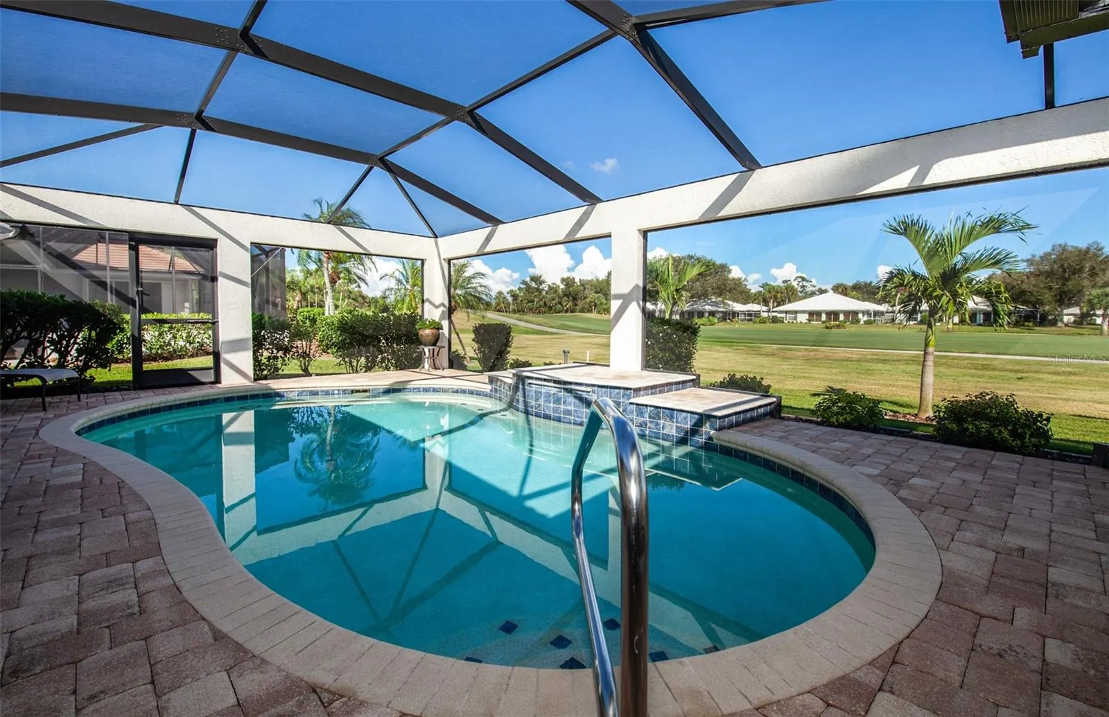 810 CARNOUSTIE DR