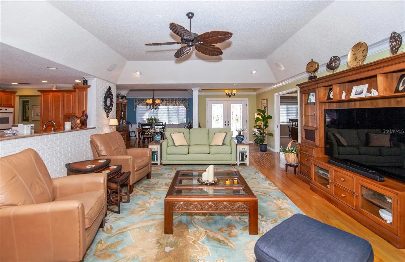 810 CARNOUSTIE DR