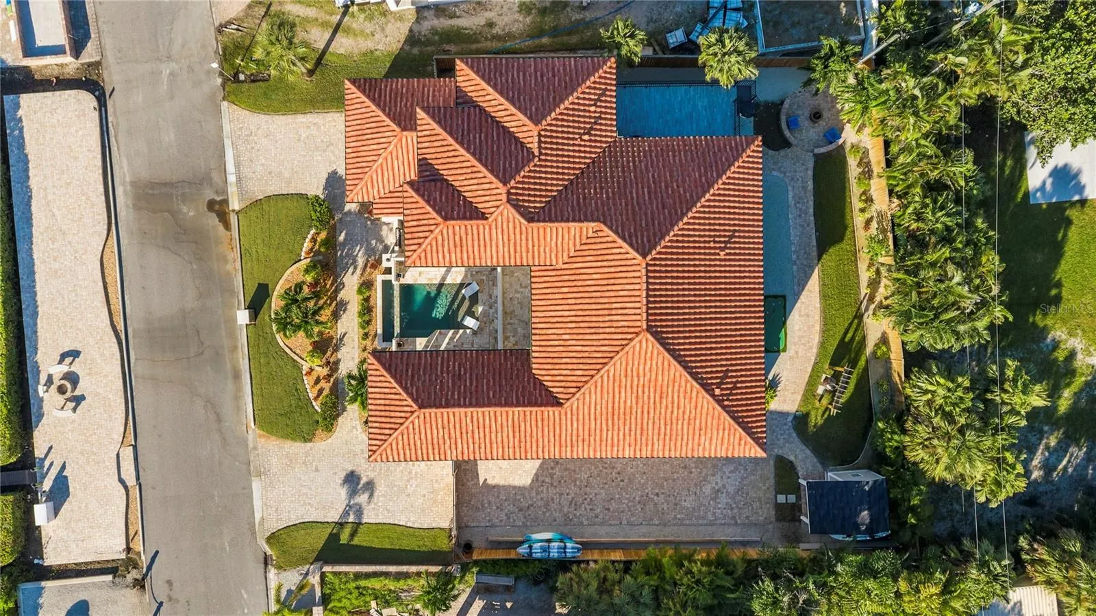 107 SUNSET DR