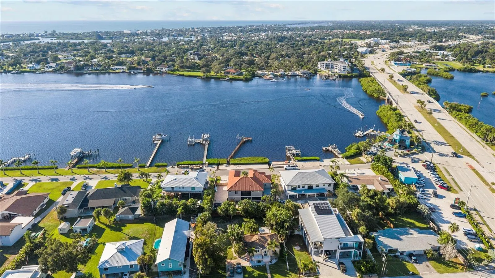 107 SUNSET DR