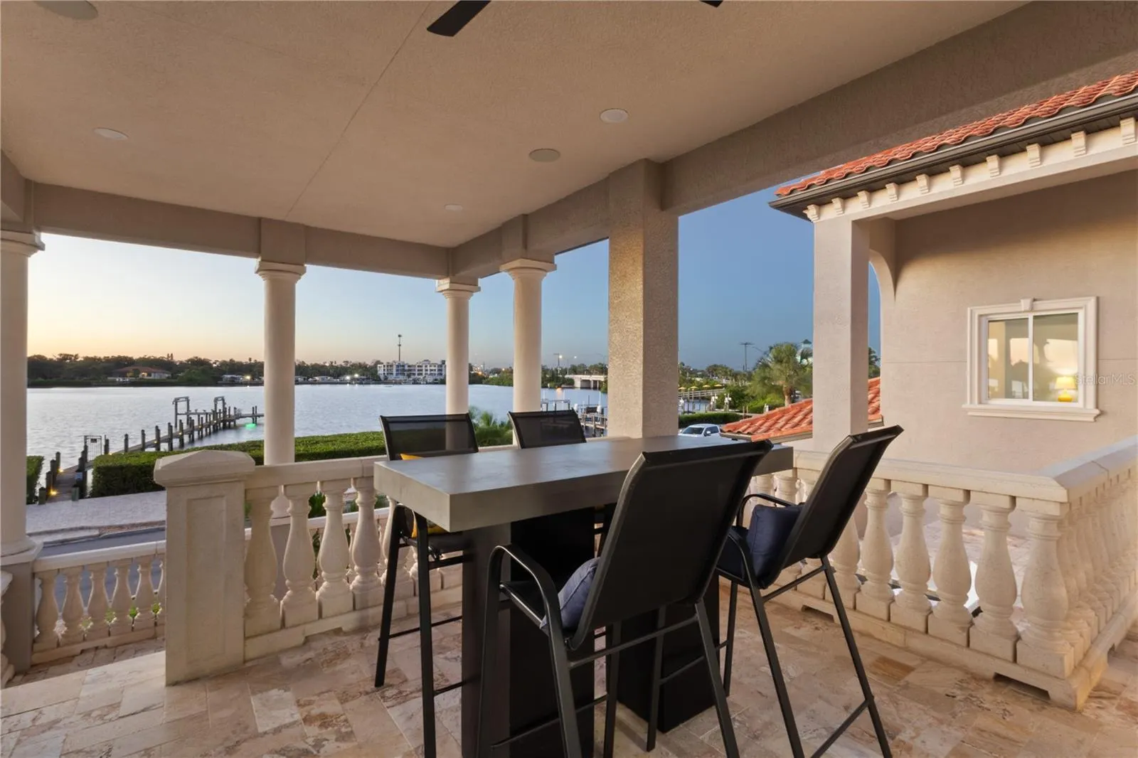 107 SUNSET DR