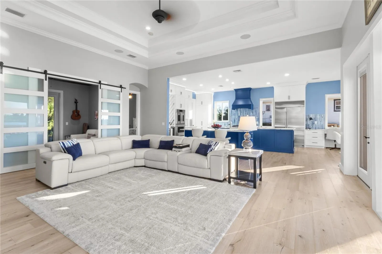 107 SUNSET DR