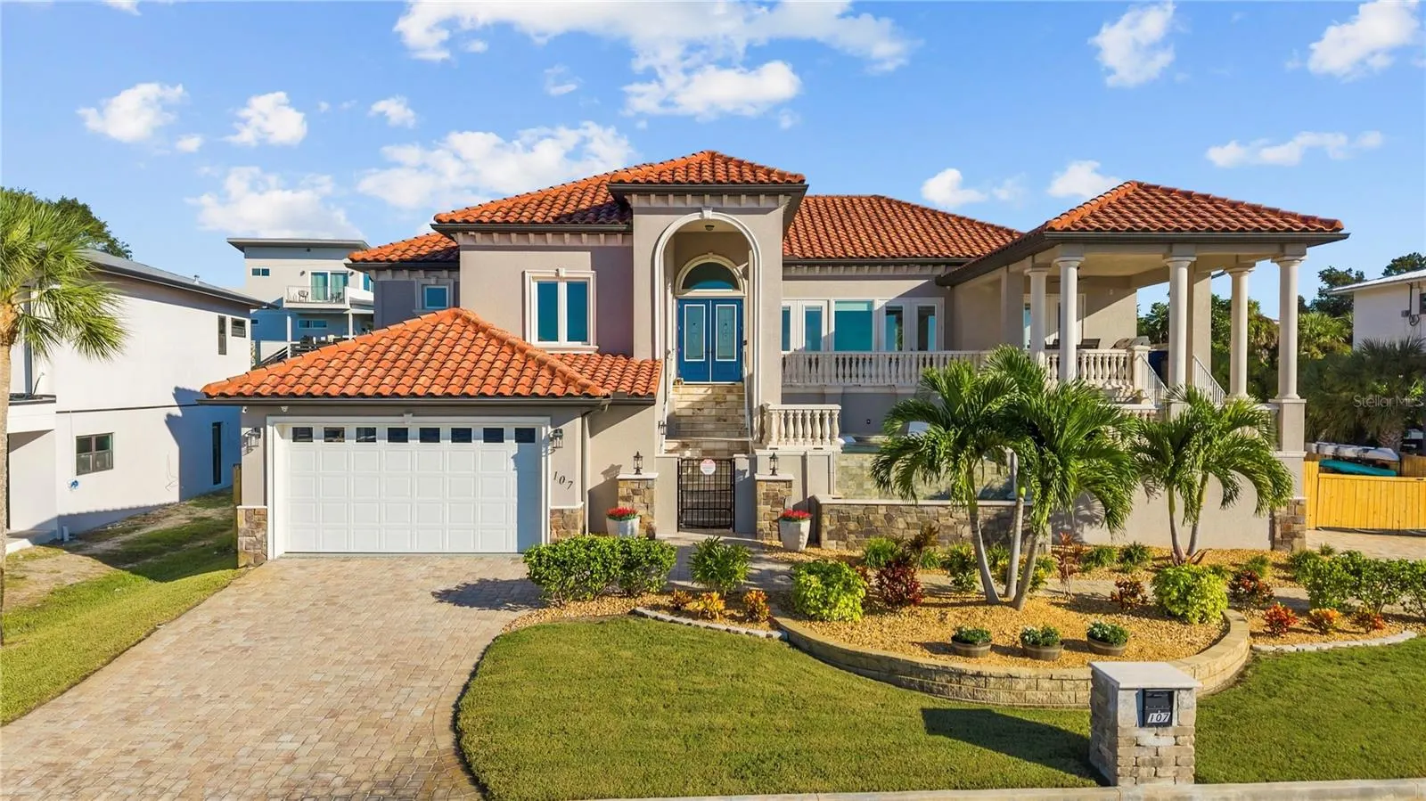 107 SUNSET DR