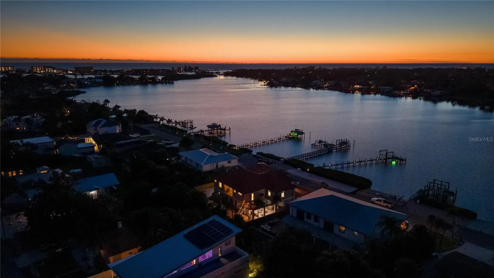 107 SUNSET DR