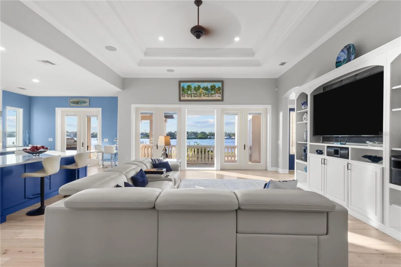 107 SUNSET DR