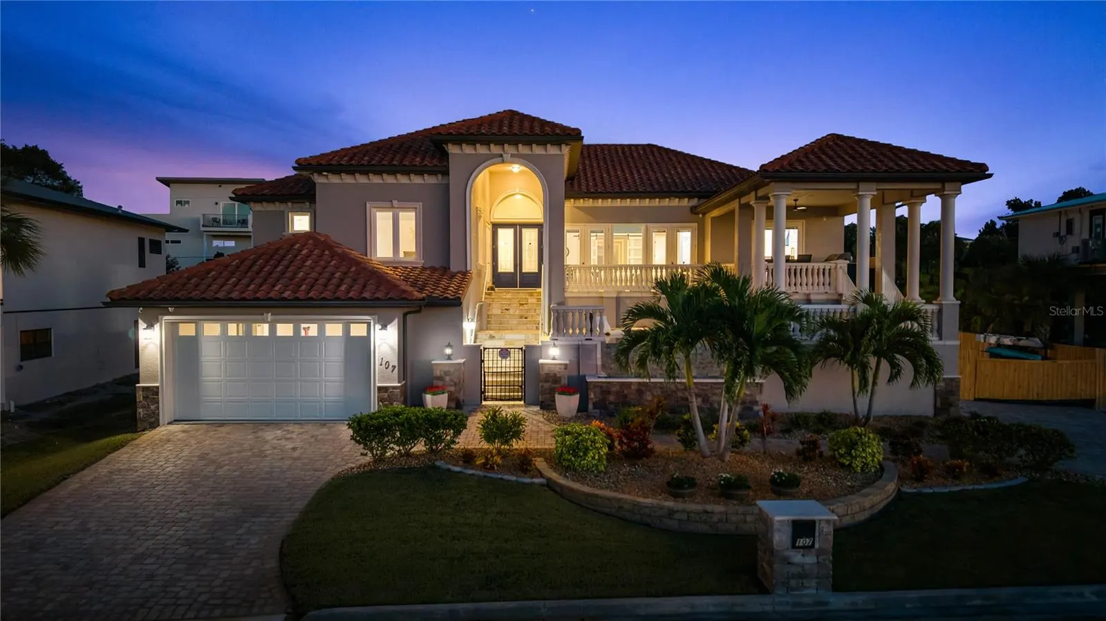 107 SUNSET DR