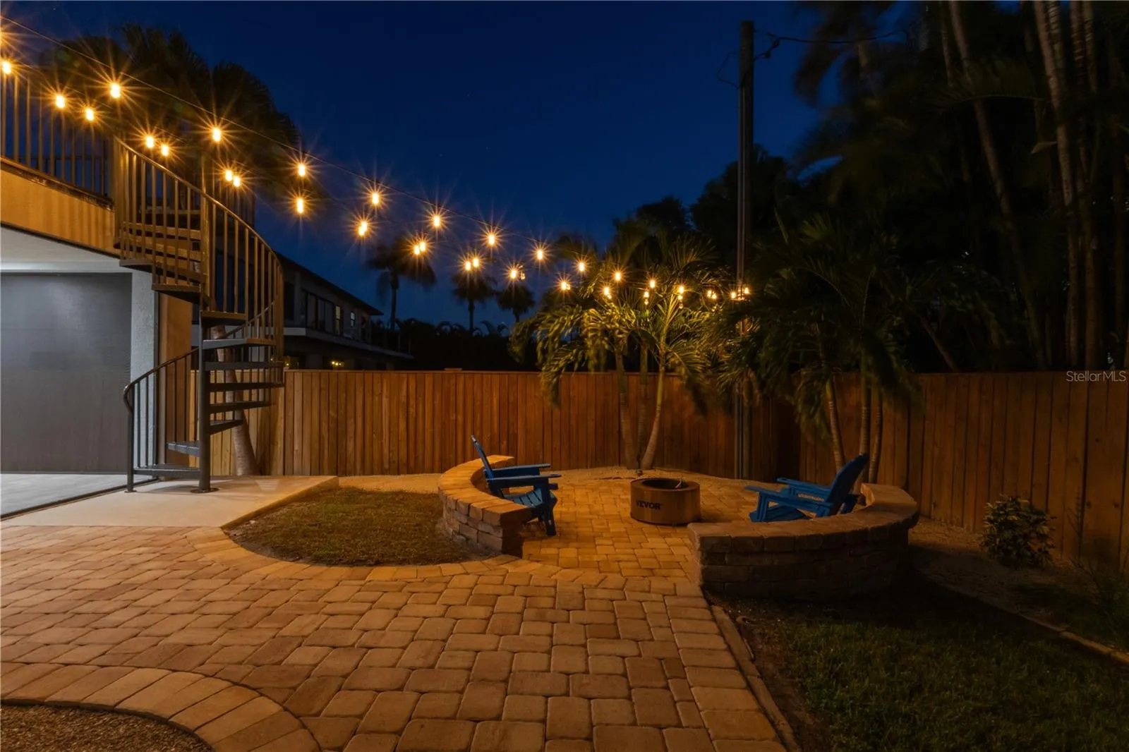 107 SUNSET DR