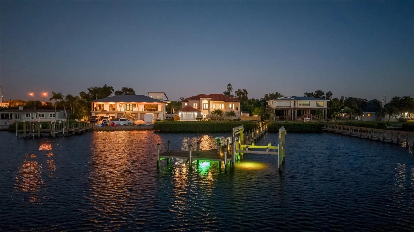 107 SUNSET DR