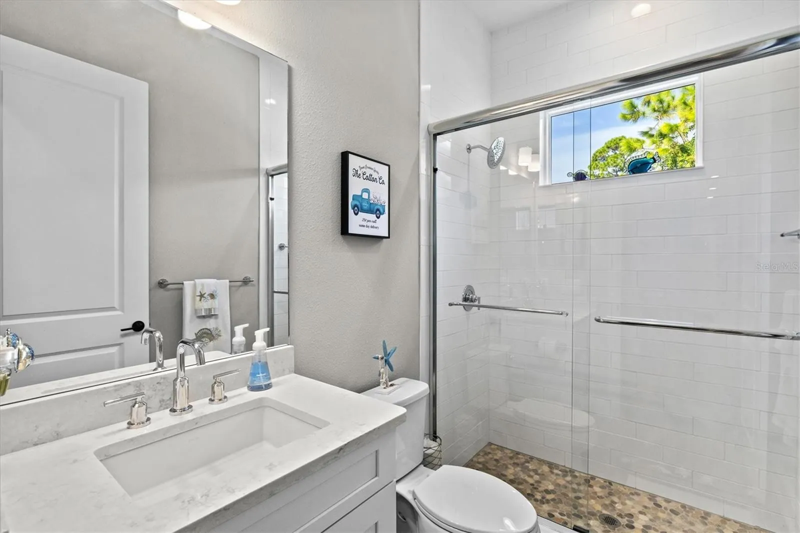 21221 HOLMES CIR