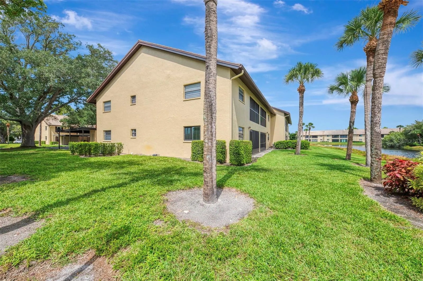 375 THREE LAKES LN #A #A