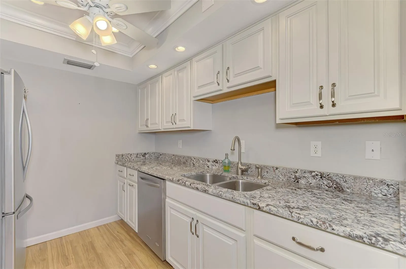 1555 TARPON CENTER DR #I-161 #I-161