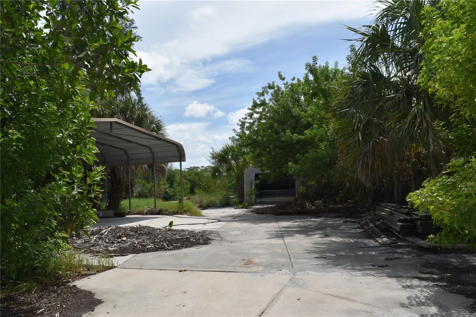 8475 MANASOTA KEY RD