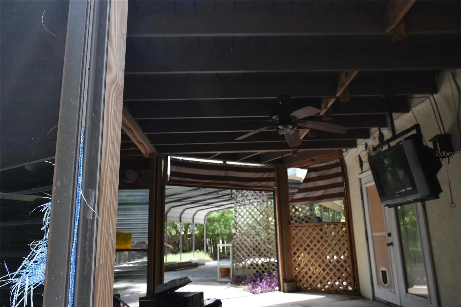8475 MANASOTA KEY RD