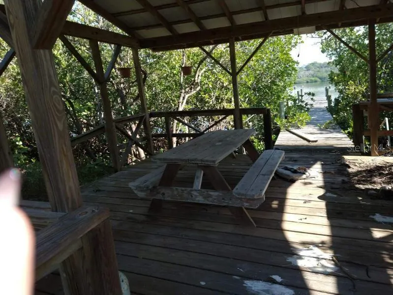 8475 MANASOTA KEY RD
