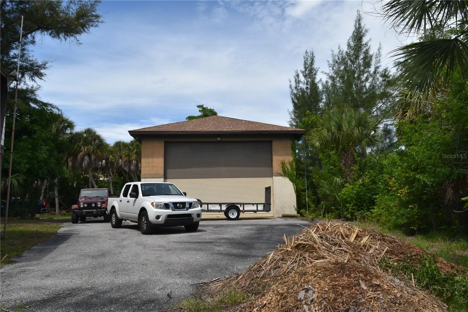 8475 MANASOTA KEY RD