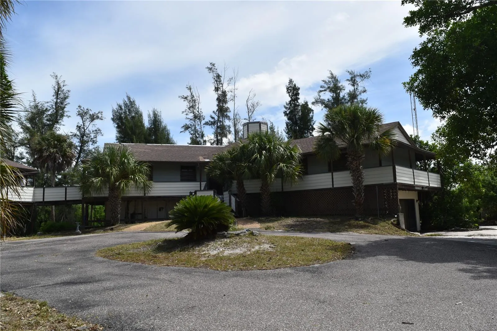 8475 MANASOTA KEY RD