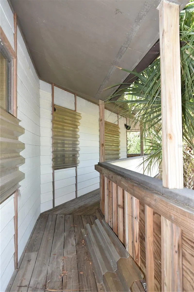 8475 MANASOTA KEY RD