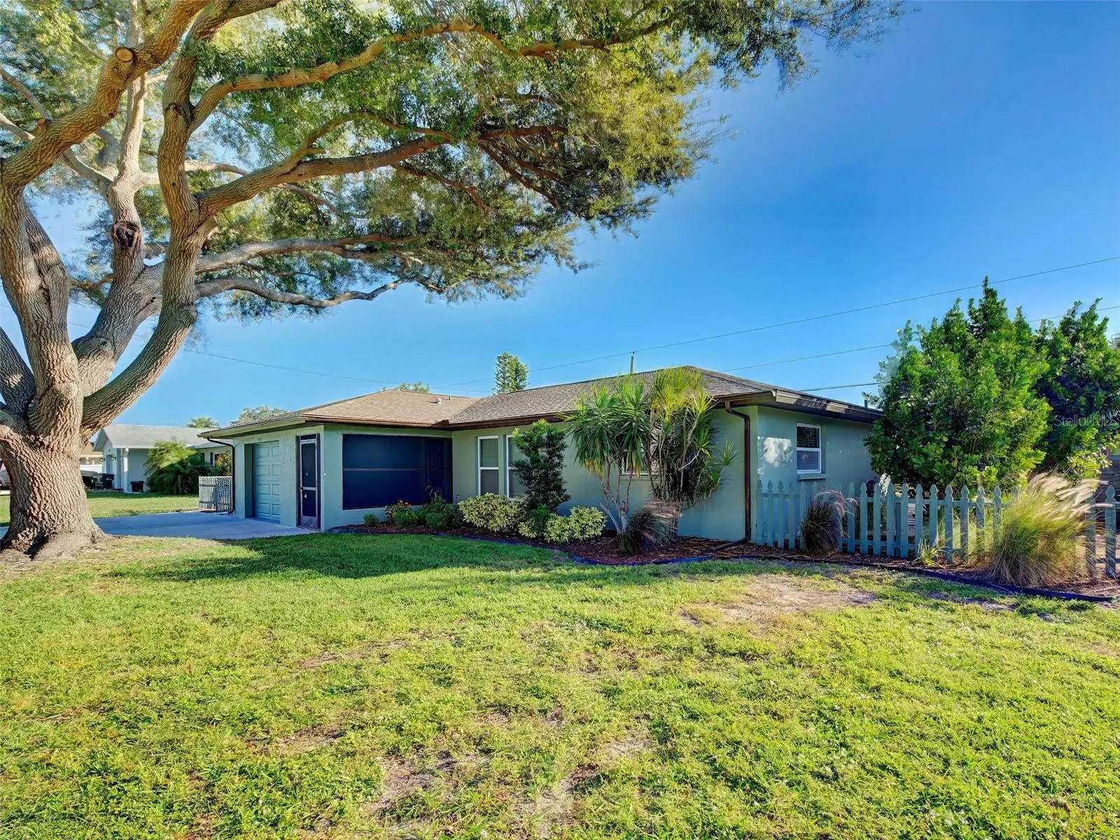 3035 LOBELIA RD