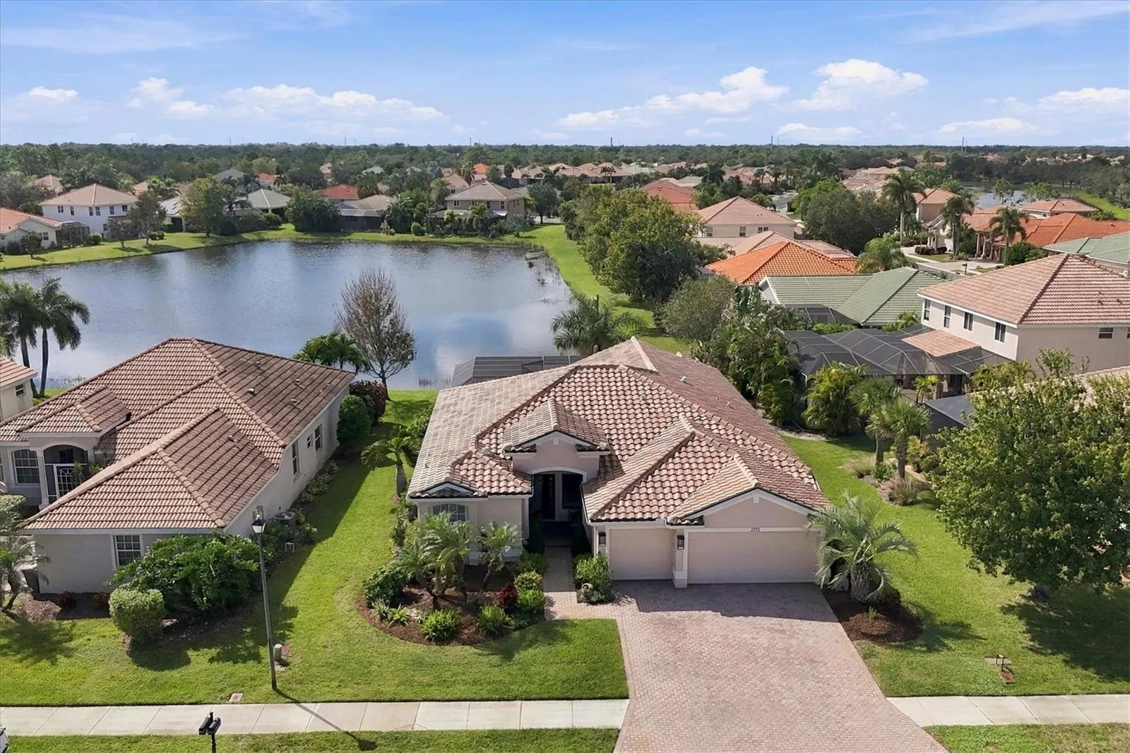 2213 MESIC HAMMOCK WAY