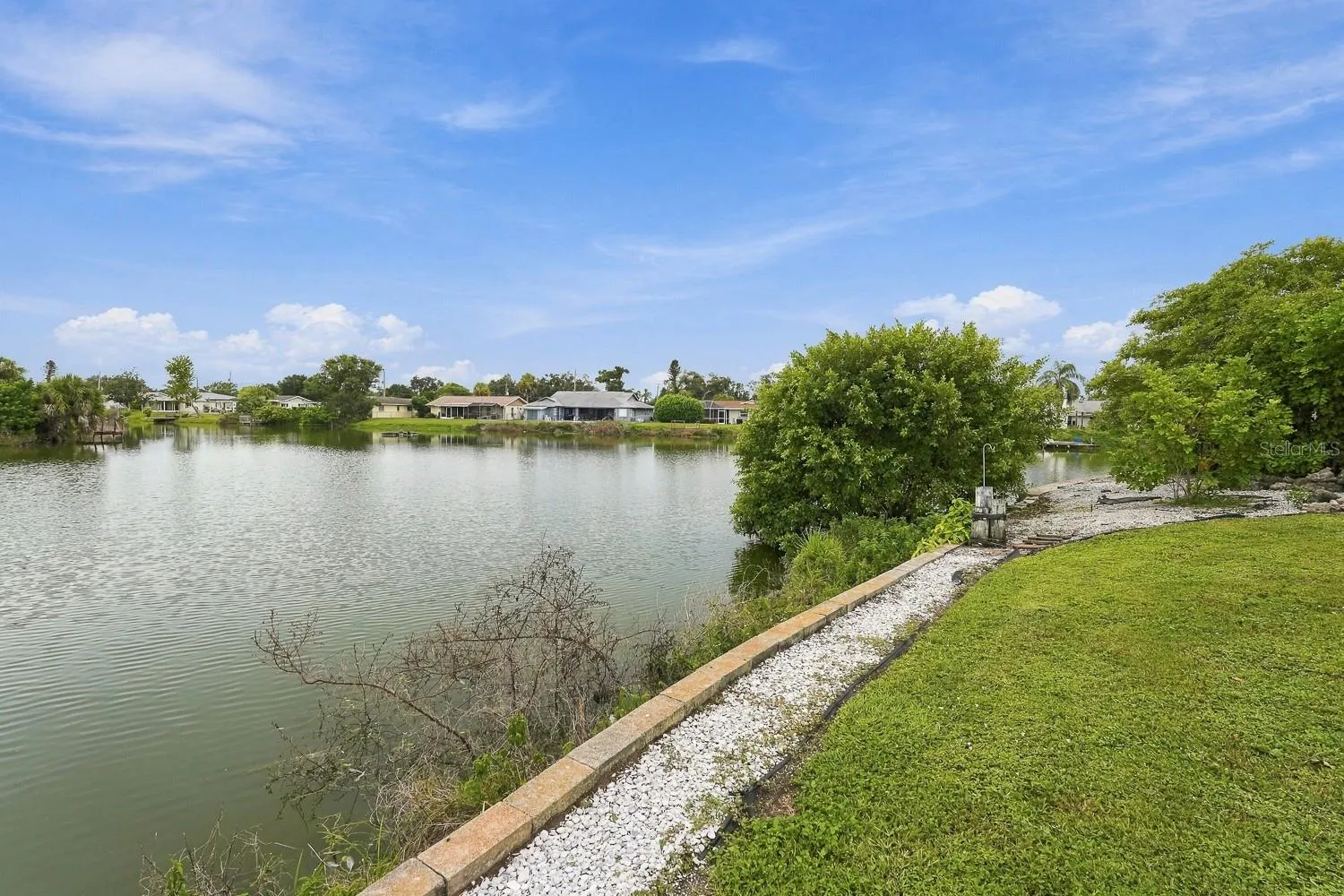 2331 SANDLEWOOD DR