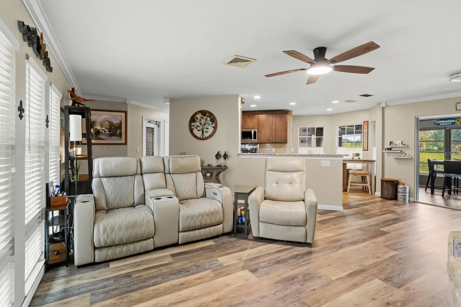 2331 SANDLEWOOD DR